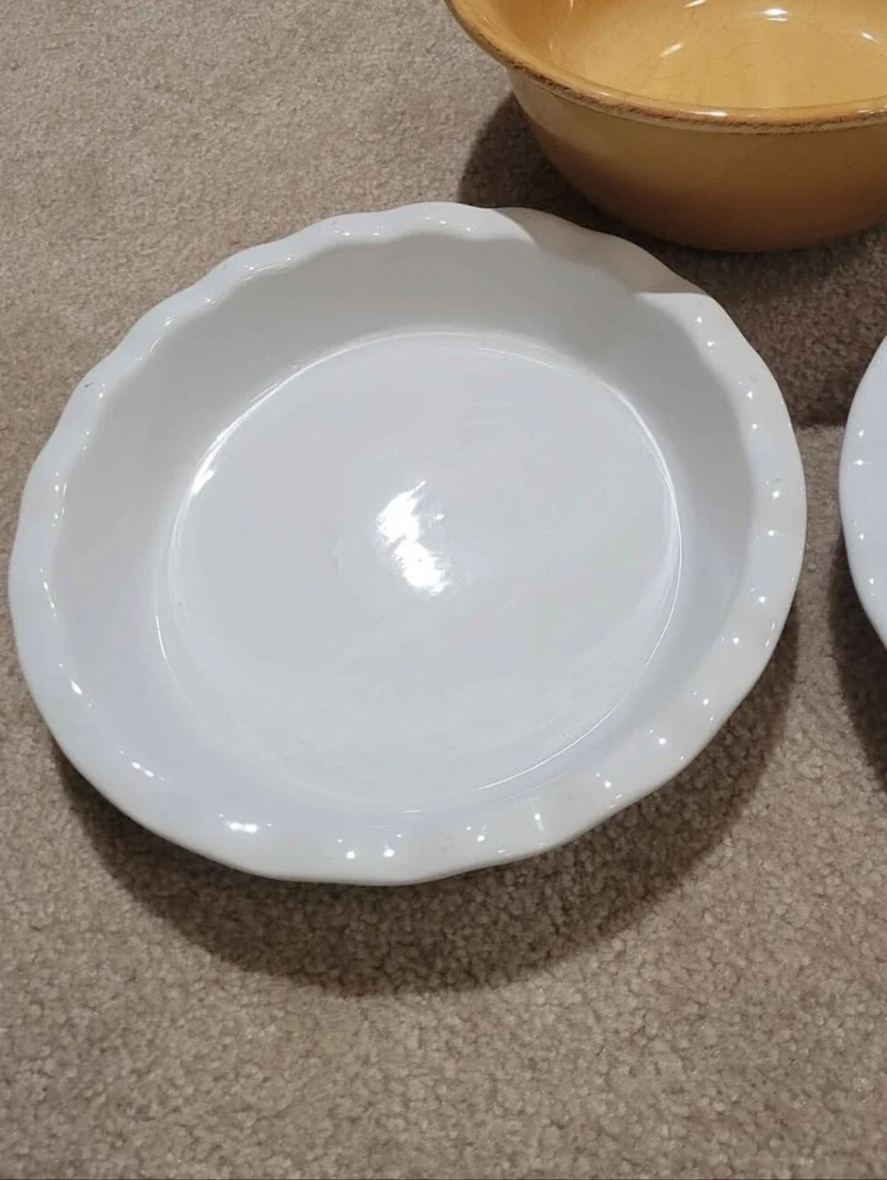 White Ceramic Scalloped Serving Pie Dish